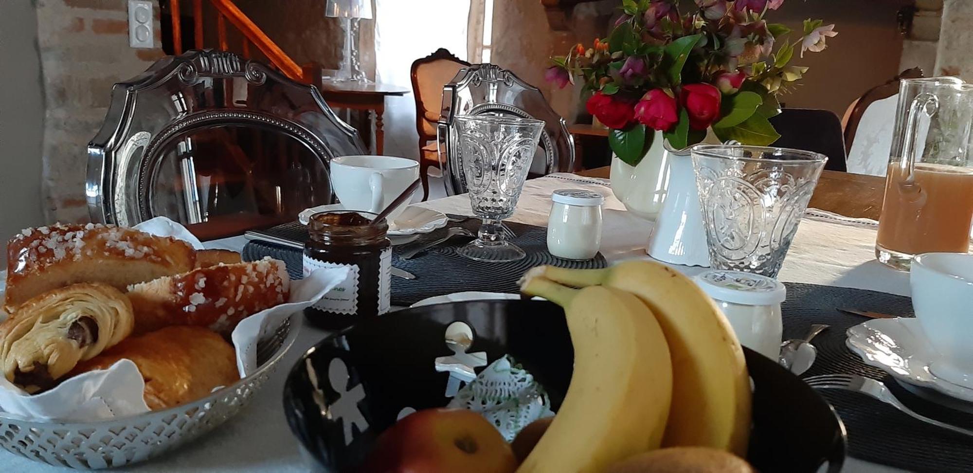 A La Belle Histoire Hotel Bruniquel Buitenkant foto